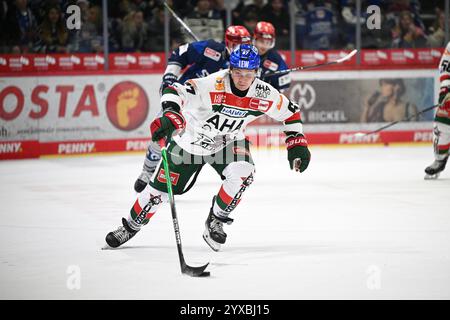 Florian Elias (Augsburger Panther #67) Schwenninger Wild Wings gegen Augsburger Panther, Eishockey, DEL, 26. Spieltag, Saison 2024/2025, 15.12.2024 Foto: Eibner-Pressefoto/Sven Laegler Stockfoto