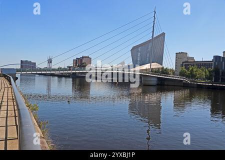 Blick auf den Manchester Ship Canal, Salford Quays Stockfoto