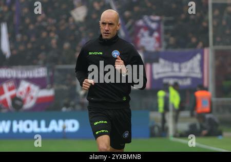 Bologna, Italien. Dezember 2024. Der Schiedsrichter herr. Michael Fabbri während der italienischen Enilive Serie, Einem Fußballspiel zwischen Bologna f.c. und Fiorentina im DallÕAra-Stadion in Bologna, Norditalien, Sonntag, 15. Dezember, 2024 Sport - Fußball - (Foto Michele Nucci Credit: LaPresse/Alamy Live News Stockfoto