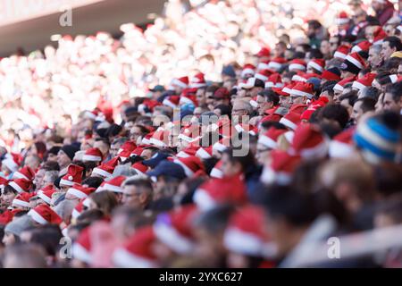 Madrid, Spanien. Dezember 2024. Fans von Atletico wurden während des LaLiga EA SPORTSPIELS zwischen Teams von Atletico de Madrid und Getafe CF im Estadio Civitas Metropolitano gesehen. Atletico Madrid 1- 0 Getafe CF Credit: SOPA Images Limited/Alamy Live News Stockfoto