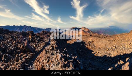 Wunderschöner Panoramablick auf den Teide, Pico Viejo Krater, Teneriffa Stockfoto
