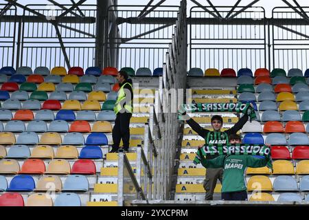 14. Dezember 2024, Benito Stirpe Stadium, Frosinone, Italien; Fußballspiel der Serie B; Frosinone gegen Sassuolo; Sassuolo Unterstützer Stockfoto