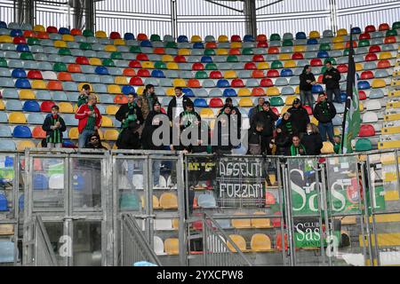 Dezember 2024, Benito Stirpe Stadium, Frosinone, Italien; Fußballspiel der Serie B; Frosinone gegen Sassuolo; Sassuolo Unterstützer Stockfoto