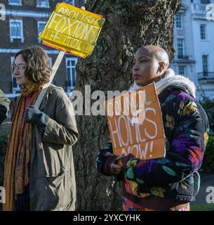 Wohnungsaktivisten treffen sich auf dem Cavendish Square vor einem protestmarsch, der von der London Renters Union gegen die steigenden Wohnraumkosten organisiert wird. Stockfoto