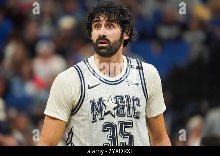 Orlando, Florida, USA, 15. Dezember 2024, Orlando Magic Center Goga Bitadze #35 im Kia Center. (Foto: Marty Jean-Louis/Alamy Live News Stockfoto
