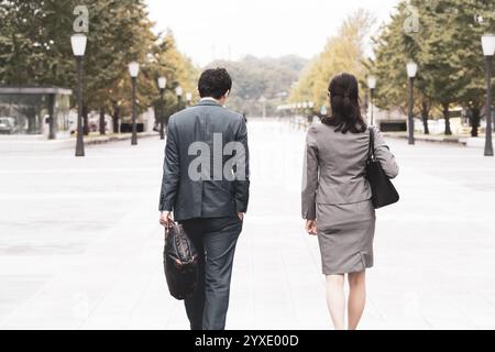 Japanische Geschäftsmann und Unternehmerin Stockfoto