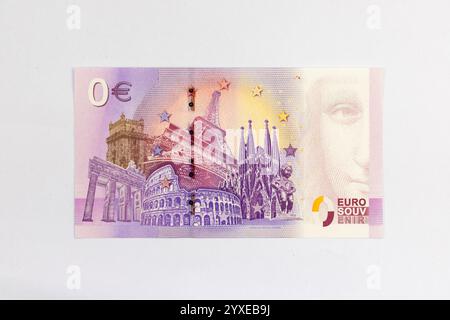 Türkei Souvenir 0-Euro-Banknote mit Darstellung von sechs europäischen Denkmälern: Berliner Brandenburger Tor. Belemturm. Pariser Eiffelturm Stockfoto