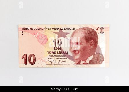 10-Lira-2009-Banknote der Türkei mit dem Porträt des Präsidenten Mustafa Kemal Atatürk (1881-1938) Stockfoto