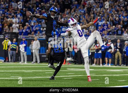 Detroit, Usa. Dezember 2024. Detroit Lions Cornerback Terrion Arnold bricht am Sonntag, den 15. Dezember 2024, einen Pass gegen die Buffalo Bills im Ford Field in Detroit, Michigan. Foto: Rena Laverty/UPI Credit: UPI/Alamy Live News Stockfoto