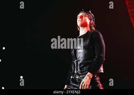 Mailand, Italien. Dezember 2024. Irama tritt live auf der Tour 2024 im Unipol Forum Assago in Mailand, Italien, am 1. Dezember 2024 auf (Foto: Alessandro Bremec/NurPhoto). Quelle: NurPhoto SRL/Alamy Live News Stockfoto