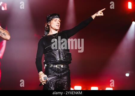 Mailand, Italien. Dezember 2024. Irama tritt live auf der Tour 2024 im Unipol Forum Assago in Mailand, Italien, am 1. Dezember 2024 auf (Foto: Alessandro Bremec/NurPhoto). Quelle: NurPhoto SRL/Alamy Live News Stockfoto