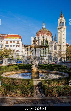 Springbrunnen des Little Triton, Retiro Park, Madrid, Spanien Stockfoto