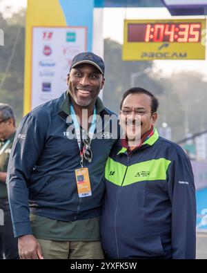 Kalkutta, Westbengalen, Indien. Dezember 2024. Tata Steel World Marathon 25K Kolkata (TSW25K). Der weltweit einzige 25K Marathon des World Athletics Gold Label fand am 15. Dezember 2024 in Kalkutta statt. (Kreditbild: © Amlan Biswas/Pacific Press via ZUMA Press Wire) NUR REDAKTIONELLE VERWENDUNG! Nicht für kommerzielle ZWECKE! Stockfoto