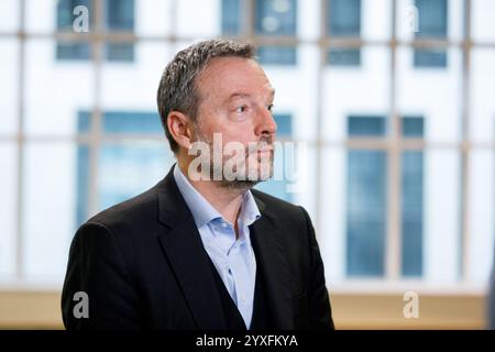 ACHTUNG REDAKTEURE - VERÖFFENTLICHUNGSVERBOT BIS 16. DEZEMBER 2024 um 13.00 Uhr BRÜSSELER ZEIT - Gouverneur der Nationalbank (BNB-NBB) Pierre Wunsch, Bild auf einer Pressekonferenz der belgischen Nationalbank BNB/NBB zu den Konjunkturprognosen für das kommende Jahr am Montag, den 16. Dezember 2024, in Brüssel. BELGA FOTO HATIM KAGHAT Stockfoto