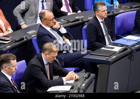 Christian Dürr, Christian Lindner, Friedrich Merz und Thorsten frei in der 205. Sitzung des Deutschen Bundestages im Reichstagsgebäude. Berlin, 16.12.2024 *** Christian Dürr, Christian Lindner, Friedrich Merz und Thorsten frei bei der 205. Sitzung des Deutschen Bundestages im Reichstagsgebäude Berlin, 16 12 2024 Foto:XF.xKernx/xFuturexImagex bundestagssitzung205 4133 Stockfoto