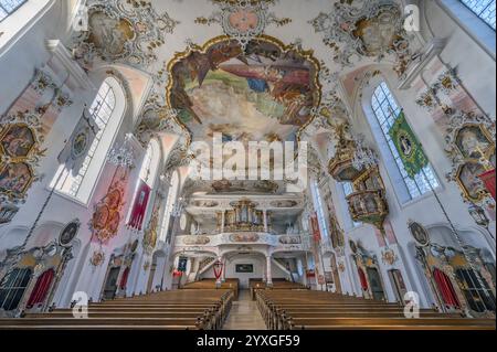 Orgelboden- und Deckenfresken, Rokoko-Kirche St. Ulrich, liebevoll bekannt als -die kleine Wiese-, Seeg, Allgaeu, Bayern, Deutschland, Europa Stockfoto