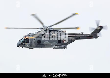 Radom, Polen - 25. August 2023: Polnische Marine Leonardo AgustaWestland AW101 Merlin Transporthubschrauber. Luftfahrt- und Militärrotorboote. Stockfoto