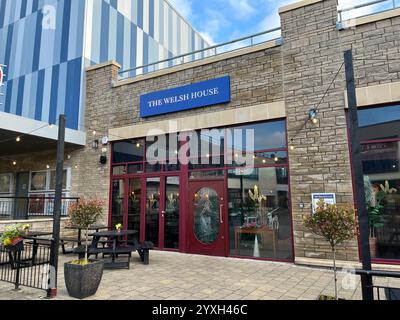 Das walisische Haus Carmarthen am St. Catherine's Walk. Carmarthen, Wales, Vereinigtes Königreich. Dezember 2024. Stockfoto