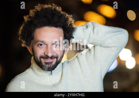 Les Arcs, Frankreich. Dezember 2024. William Lebghil nahm am 16. Dezember 2024 an einer Portrait Session im Rahmen des Les Arcs Film Festivals 2024 in Bourg-Saint-Maurice, Les Arcs, Frankreich Teil. Foto: Aurore Marechal/ABACAPRESS. COM Credit: Abaca Press/Alamy Live News Stockfoto