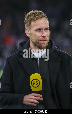 Scott Arfield bereitet sich auf das TV-Interview vor dem Scottish Cup Finale im Hampden Park, Glasgow vor. Scott Harry Nathaniel Arfield (* 1. November 1988) Stockfoto