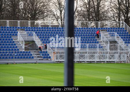 Aarhus, Dänemark. Dezember 2024. Vejlby Stadium am Montag, 16. Dezember 2024. Das Vejlby Stadion wird renoviert und umgebaut, um die Spiele der AGF Super League ab 2025 auszurichten, während der Ceres Park umgebaut wird. (Foto: Bo Amstrup /Ritzau Scanpix) Credit: Ritzau/Alamy Live News Stockfoto