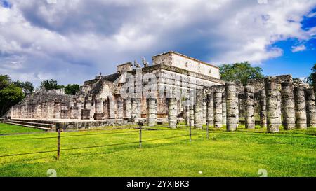 Tempel der Krieger vom Hauptviereck in Chichen Itza, Mexiko Stockfoto