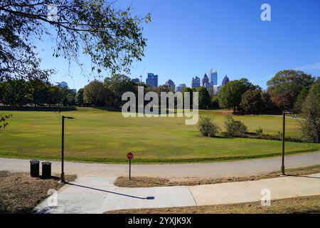 Piedmont Park wird am 12. November 2024 in Atlanta, Georgia, USA, gesehen. (Foto: Julia Beverly/Alamy Live News) Stockfoto