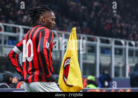 Mailand, Italien. Dezember 2024. Rafael Leao vom AC Milan wurde 2024/25 während des Fußballspiels der Serie A zwischen dem AC Milan und Genua CFC im San Siro Stadion gesehen. Endergebnis : AC Milan 0 - 0 Genua CFC Credit: SOPA Images Limited/Alamy Live News Stockfoto