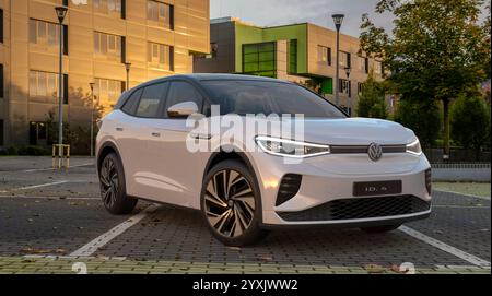 Volkswagen ID.4 GTX – sportlicher elektrischer SUV Stockfoto