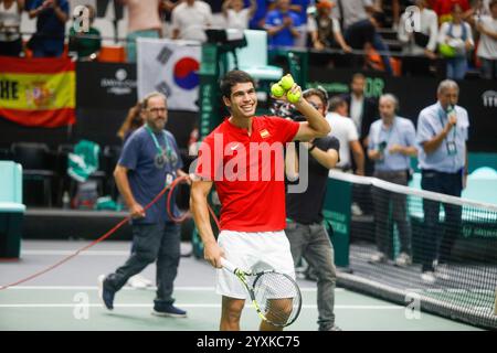 TENNISSPIELER CARLOS ALCARAZ WÄHREND EINES DAVIS CUP-SPIELS Stockfoto