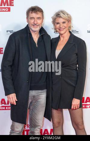 Guido Broscheit und Barbara Klein bei der Premiere des Kinofims der Spitzname im Mathäser Filmpalast. München, 16.12.2024 *** Guido Broscheit und Barbara Klein bei der Premiere des Films der Spitzname im Mathäser Filmpalast München, 16 12 2024 Foto:Xn.xKolinzx/xFuturexImagex spitzname 4213 Stockfoto