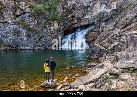 Running Eagle Falls, in der Nähe von Two Medicine Lake, Glacier National Park, Montana, USA Stockfoto