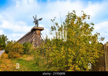 Wunderschöne Landschaft des Graduiertenturms (Teznia) in Ciechocinek, Polen Stockfoto