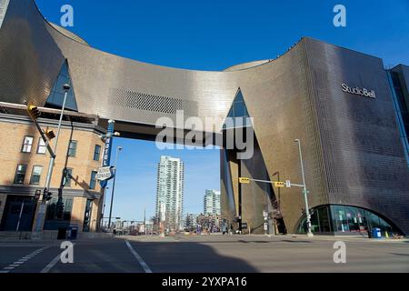 Calgary Kanada - 29. Dezember 2023 - Studio Bell, Heimstadion des National Music Centre Stockfoto