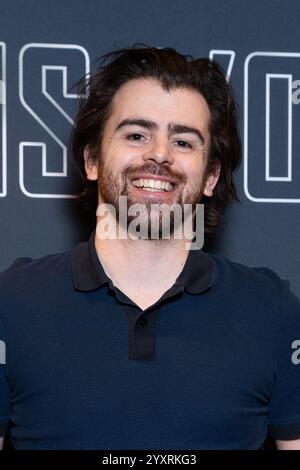 Paris, Frankreich. Dezember 2024. Ludoc besuchte am 17. Dezember 2024 die Dans L’Ombre Premiere im Mk2 Bibliothèque Cinema in Paris. Foto: Alexis Jumeau/ABACAPRESS. COM Credit: Abaca Press/Alamy Live News Stockfoto