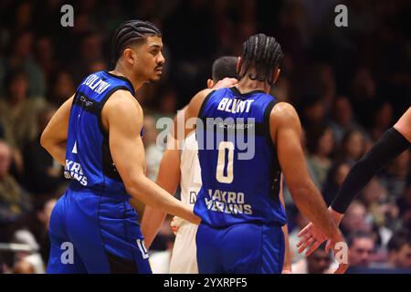 Von links: Jose Gabriel de Oliveira Neto (Crailsheim), Tyreese Blunt (Crailsheim) EPG Guardians Koblenz - Harko Merlins Crailsheim, Basketball, ProA, 16.12.2024Foto: Rene Weiss/Eibner Stockfoto