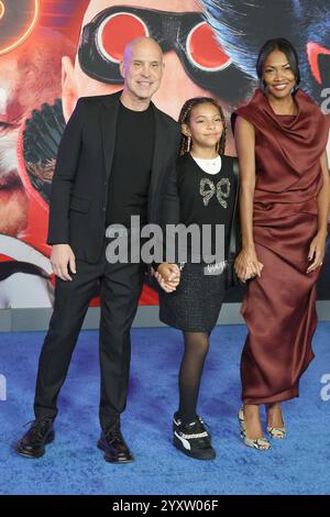 Dezember 2024, Los Angeles, Kalifornien, USA: Brian Robbins, Stella Robbins, Tracy James bei der Premiere von Paramount's Sonic The Hedgehog 3 im TCL Chinese Theatre IMAX (Credit Image: © Nina Prommer/ZUMA Press Wire) NUR REDAKTIONELLE VERWENDUNG! Nicht für kommerzielle ZWECKE! Stockfoto