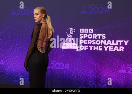 Manchester, Großbritannien. Dezember 2024. Keely Hodgkinson bei der BBC Sports Personality of the Year 2024 Credit: Craig Hawkhead/Alamy Live News Stockfoto