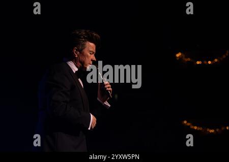 London, Vereinigtes Königreich. November 2024. Rick Astley aus den 80er-Jahren spielt in der Royal Albert Hall für die Weihnachtskonzerte. Cristina Massei/Alamy Live News. Stockfoto