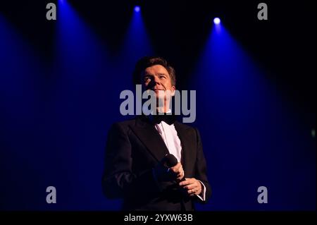 London, Vereinigtes Königreich. November 2024. Rick Astley aus den 80er-Jahren spielt in der Royal Albert Hall für die Weihnachtskonzerte. Cristina Massei/Alamy Live News. Stockfoto