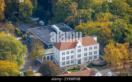 Luftaufnahme, Kurhaus Bad Hamm und herbstliche Bäume, Uentrop, Hamm, Ruhrgebiet, Nordrhein-Westfalen, Deutschland Stockfoto