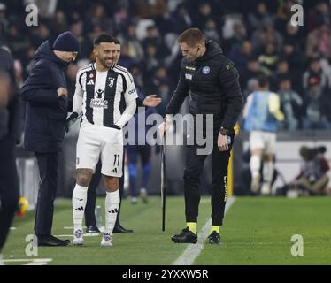 Turin, Italien. Dezember 2024. Nico Gonzalez vom Juventus FC während des Coppa Italia 2024/25, Fußballspiels zwischen Juventus FC und Cagliari Calcio, am 17. Dezember 2024 im Allianz Stadium Turin Italien. Foto Nderim Kaceli Credit: Unabhängige Fotoagentur/Alamy Live News Stockfoto