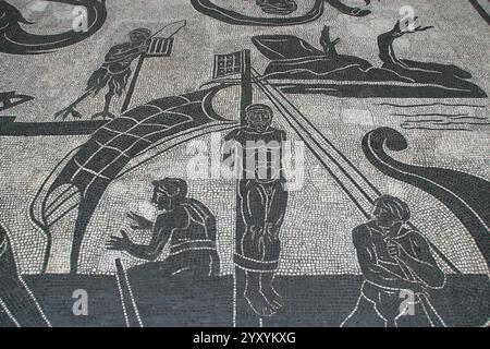 Römisches Mosaik. Ulysses (Odysseus), König von Ithaka, widersetzt sich den Sirenen. (Odyssee). Vatikanische Museen. Stockfoto