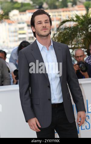 Schauspieler Gaspard Ulliel nimmt am 17. Mai 2014 am Fotoaufruf von Saint-Laurent während des 67. Internationalen Filmfestivals von Cannes im Palais des Festivals in Cannes Teil Stockfoto