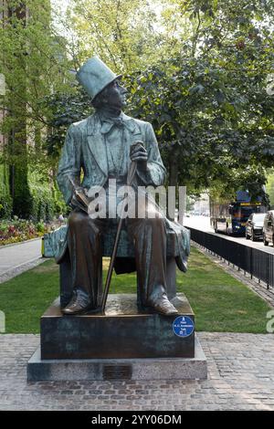 Hans Christian Andersen Statue in der Nähe des Rathausplatzes, Rådhuspladsen, Kopenhagen, Dänemark Stockfoto