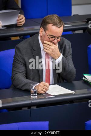 Boris Pistorius SPD, Bundesminister der Verteidigung, fotografiert am Rande einer Sitzung im Deutschen Bundestag. Berlin Deutschland *** Boris Pistorius SPD, Bundesverteidigungsminister, fotografiert am Rande einer Sitzung im Deutschen Bundestag Berlin Deutschland Copyright: XThomasxKoehlerx Stockfoto