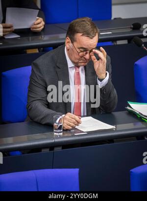 Boris Pistorius SPD, Bundesminister der Verteidigung, fotografiert am Rande einer Sitzung im Deutschen Bundestag. Berlin Deutschland *** Boris Pistorius SPD, Bundesverteidigungsminister, fotografiert am Rande einer Sitzung im Deutschen Bundestag Berlin Deutschland Copyright: XThomasxKoehlerx Stockfoto