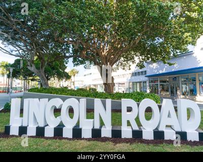 Lincoln Road während der Art Basel Miami Beach, Miami, Florida, USA Stockfoto