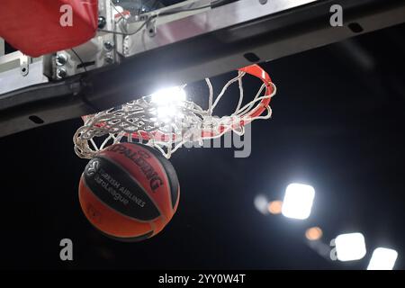 Paris, Frankreich. Dezember 2024. Julien Mattia/Le Pictorium - 16. Euroleague-Tag: Paris Basketball/Real Madrid, 17. Dezember 2024 - 17. Dezember 12/2024 - France/Ile-de-France (Region)/Paris - 16. Tag der Euroleague zwischen Paris Basket und Real Madrid, in der Adidas Arena, 17. Dezember 2024. Quelle: LE PICTORIUM/Alamy Live News Stockfoto