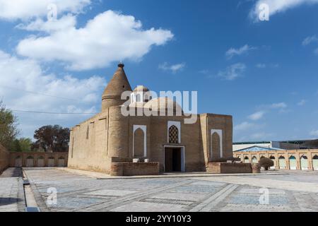 Das Chashma-Ayub Mausoleum befindet sich in Buchara, Usbekistan. Der älteste Teil des Objekts stammt aus dem 12. Jahrhundert Stockfoto